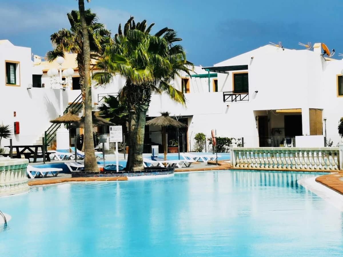 Puerta Del Sol Apartment Caleta De Fuste Exterior photo